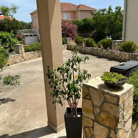 Apartment Mario - 50m The Orebic